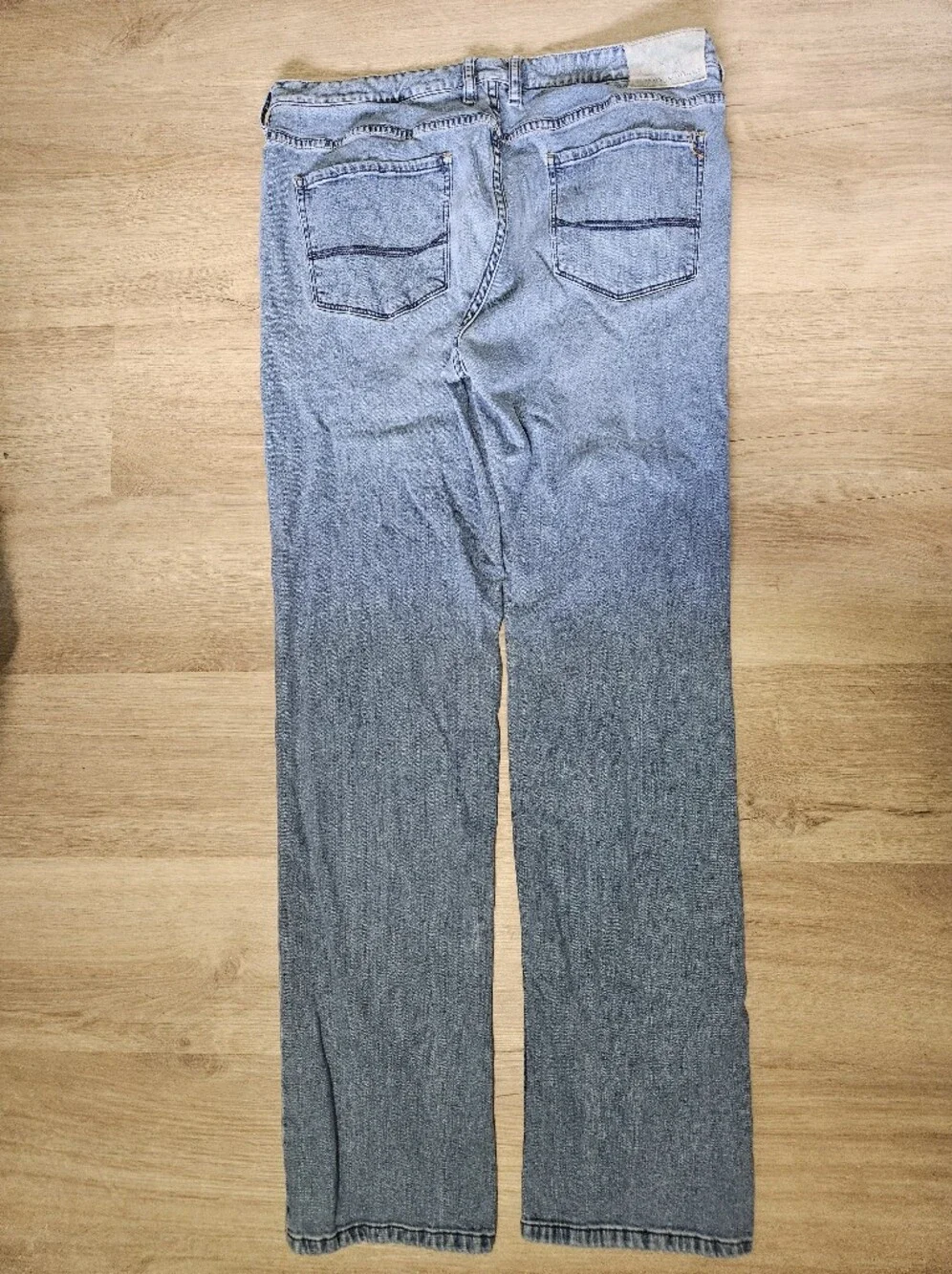 Tommy Bahama Medium Wash Straight Leg Jeans Men's 36x34 Authentic